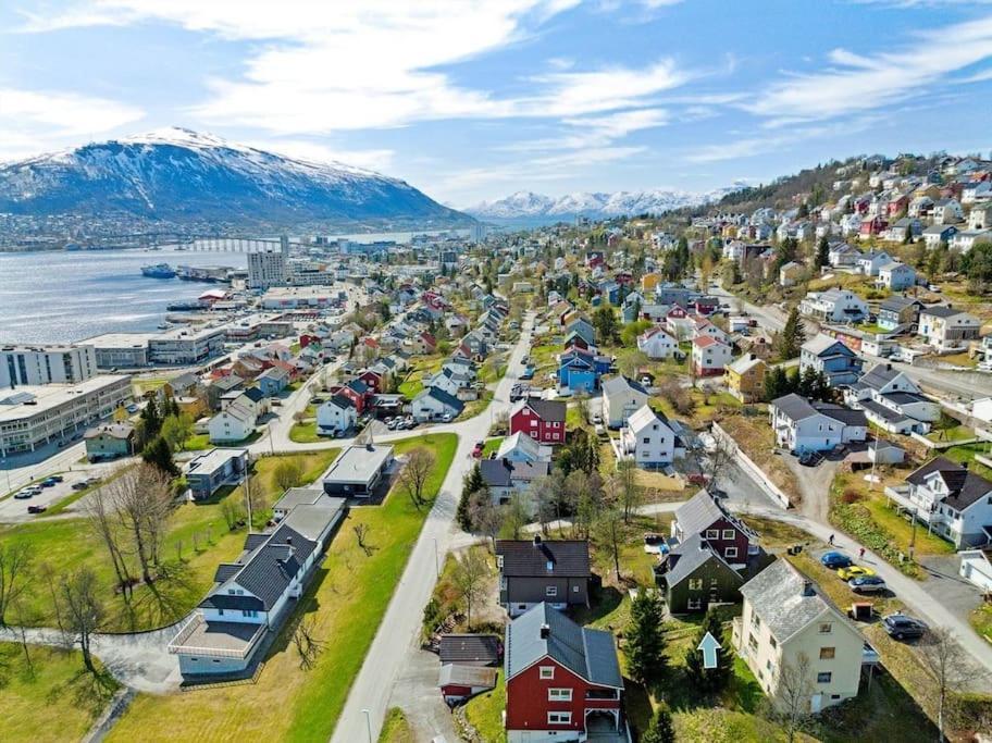 Cozy Little House In Tromso City Bagian luar foto